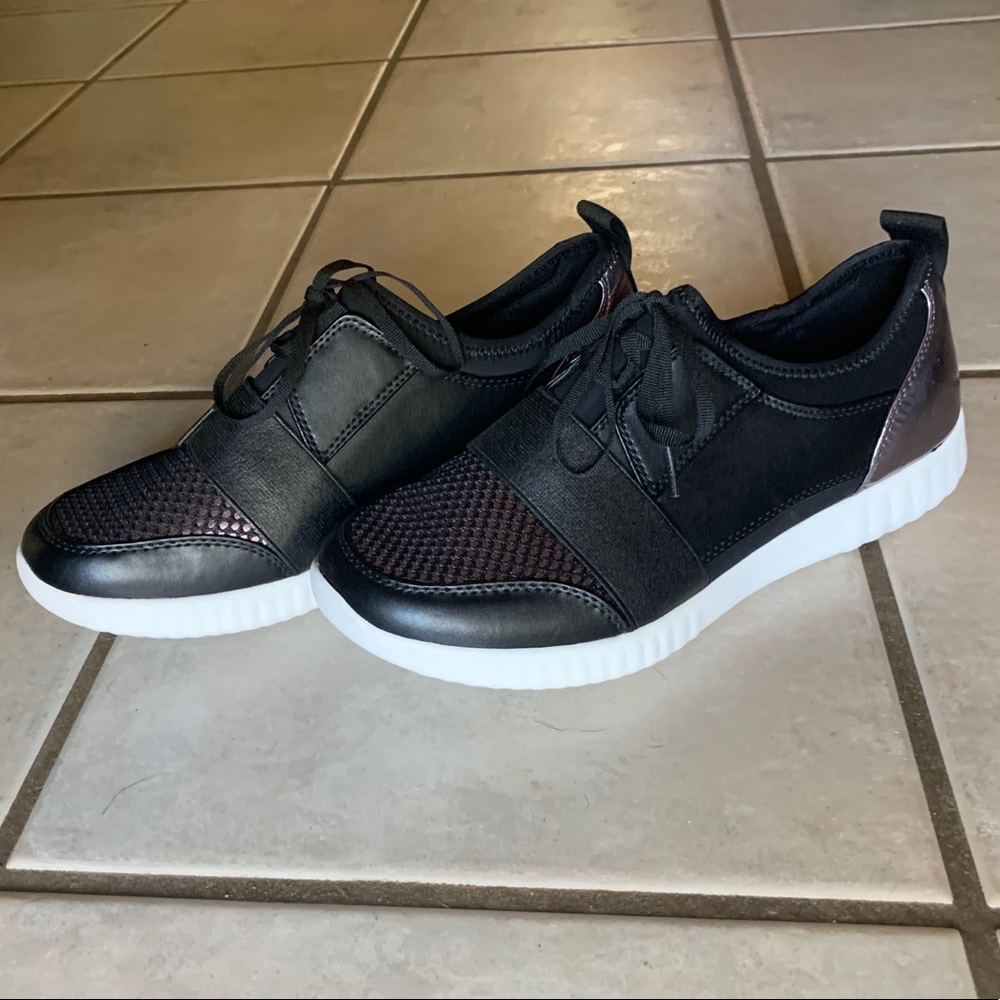 Torrid Black Faux Leather Metallic Sneaker (WW)